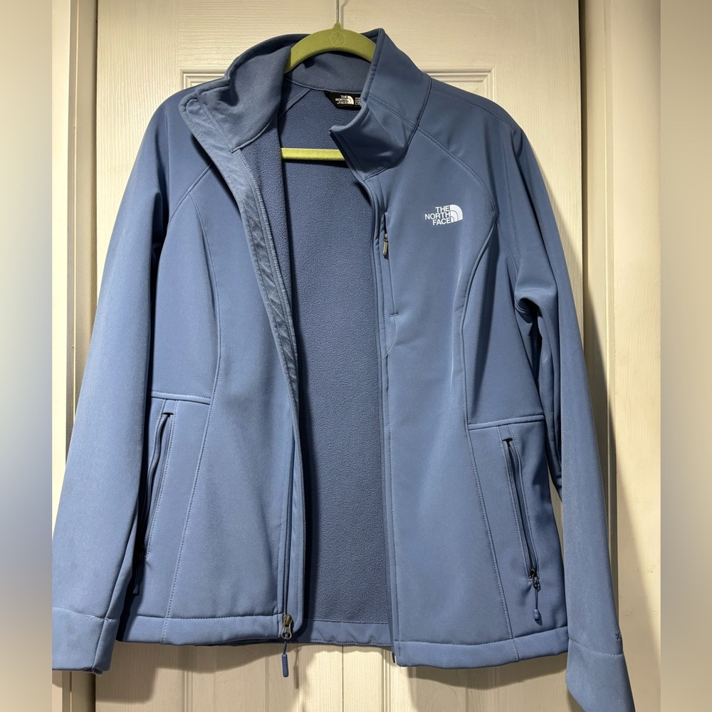 Northface windfall woman’s jacket